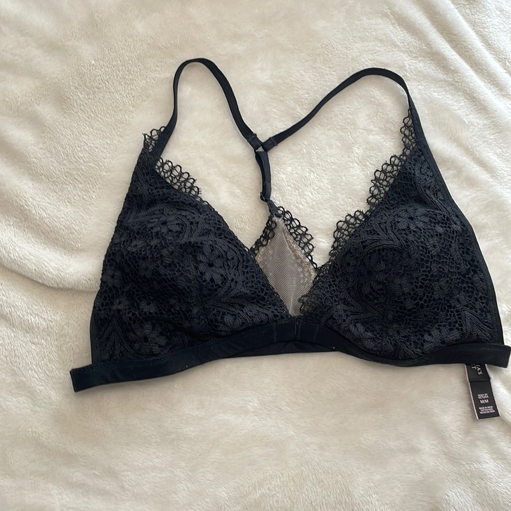 Victoria’s Secret Black Body By Victoria Lace Bralette